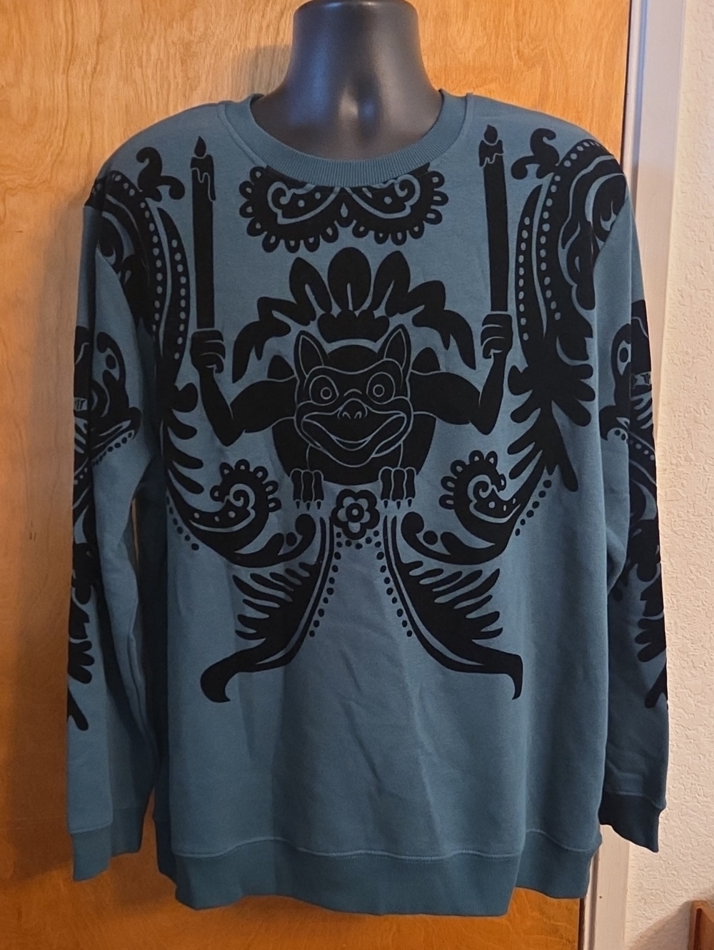 NWT Disneyland Park Haunted Mansion Green w/Black Velvet Gargoyle Sweatshirt XXL